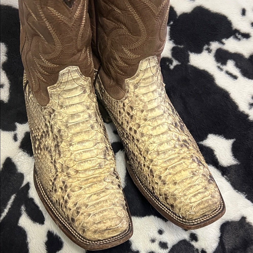 Circle G Brown and Gold Men's Boots - Picture 6 of 7